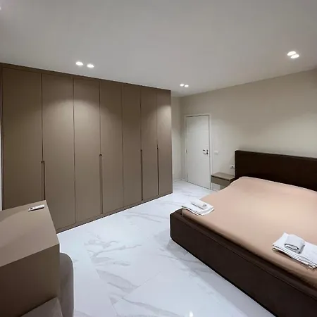 Nos 2 Apartamento Shkodër